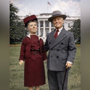Effanbee 1985 Franklin & Eleanor Roosevelt Dolls NIB Presidents Series